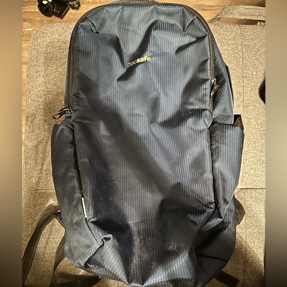 COPY - Pacsafe Vibe 25L Backpack